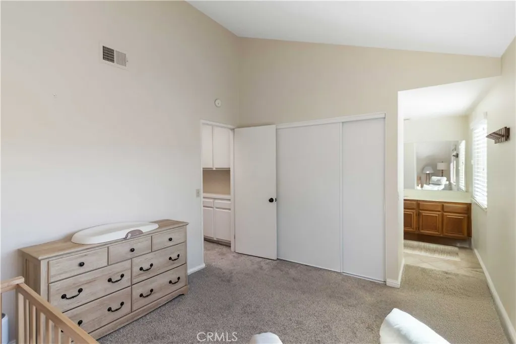 2421 Chandler Avenue 2, Simi Valley, California 93065 home-pic-14