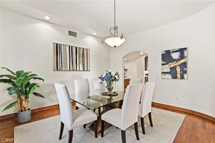 10345 Mcbroom Street, Sunland, California 91040