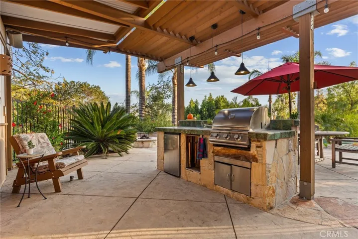 10345 Mcbroom Street, Sunland, California 91040