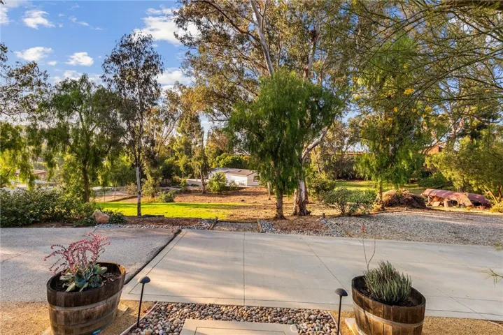 10345 Mcbroom Street, Sunland, California 91040
