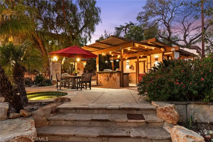 10345 Mcbroom Street, Sunland, California 91040