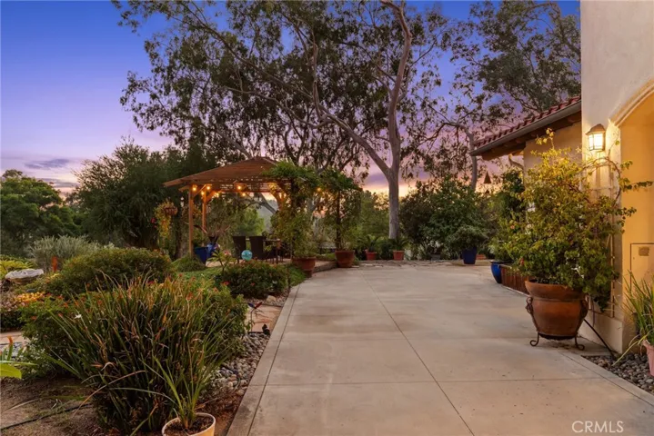 10345 Mcbroom Street, Sunland, California 91040