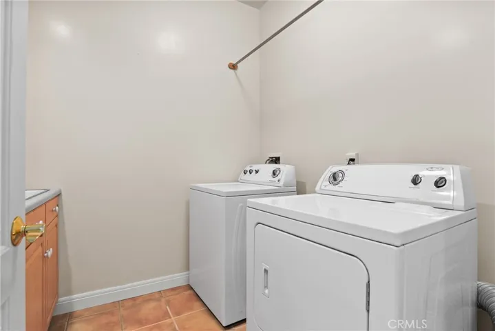 10345 Mcbroom Street, Sunland, California 91040