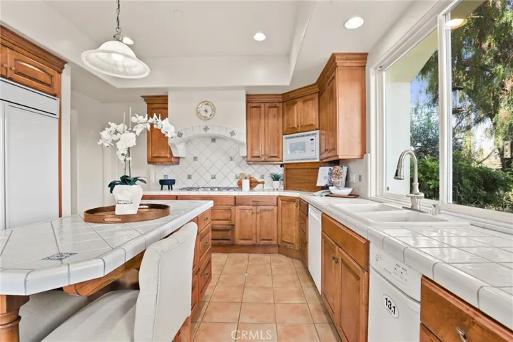 10345 Mcbroom Street, Sunland, California 91040