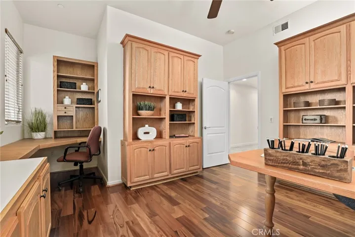 10345 Mcbroom Street, Sunland, California 91040