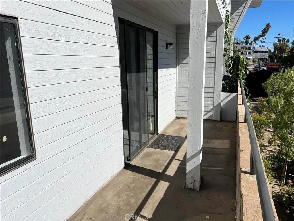 13331 Moorpark Street 110, Sherman Oaks, California 91423 home-pic-15