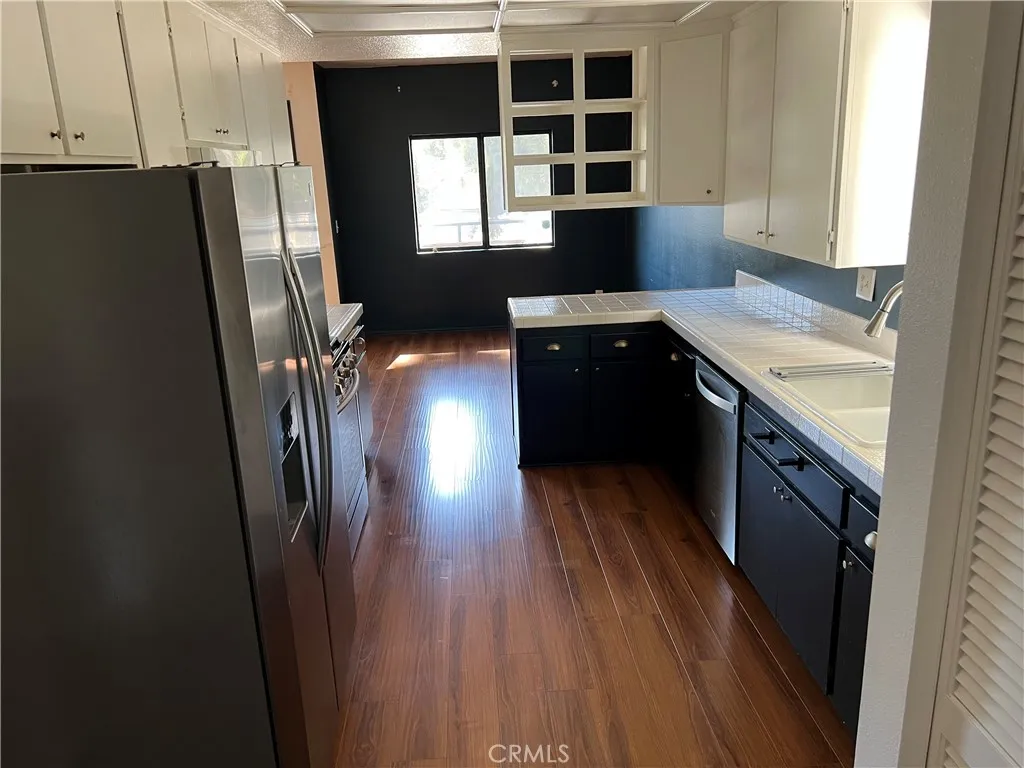 13331 Moorpark Street 110, Sherman Oaks, California 91423 home-pic-7