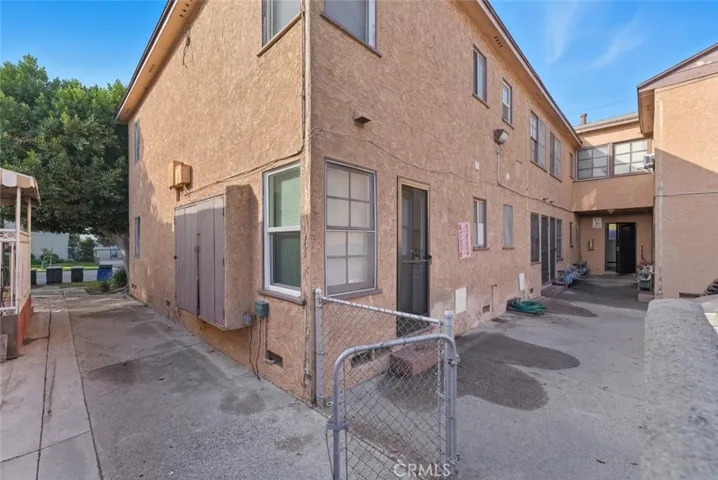 520 S Pacific Avenue, Glendale, California 91204