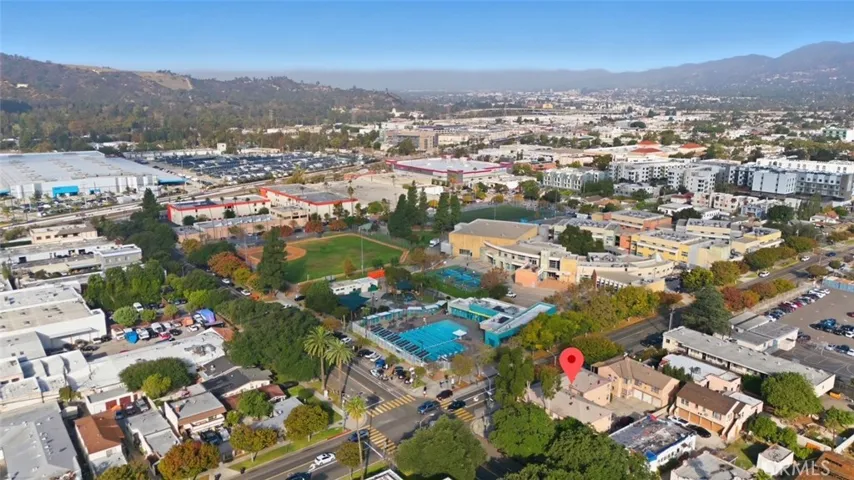 520 S Pacific Avenue, Glendale, California 91204