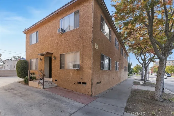 520 S Pacific Avenue, Glendale, California 91204