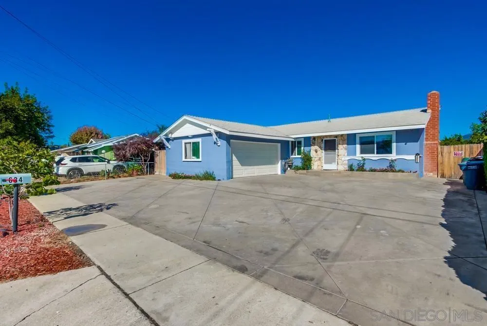 634 Daisy Street, Escondido, California 92027 home-pic-2