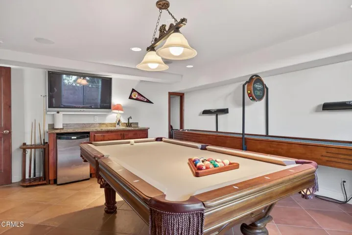 1st Level Gameroom