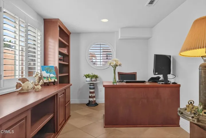 Office - 1st level