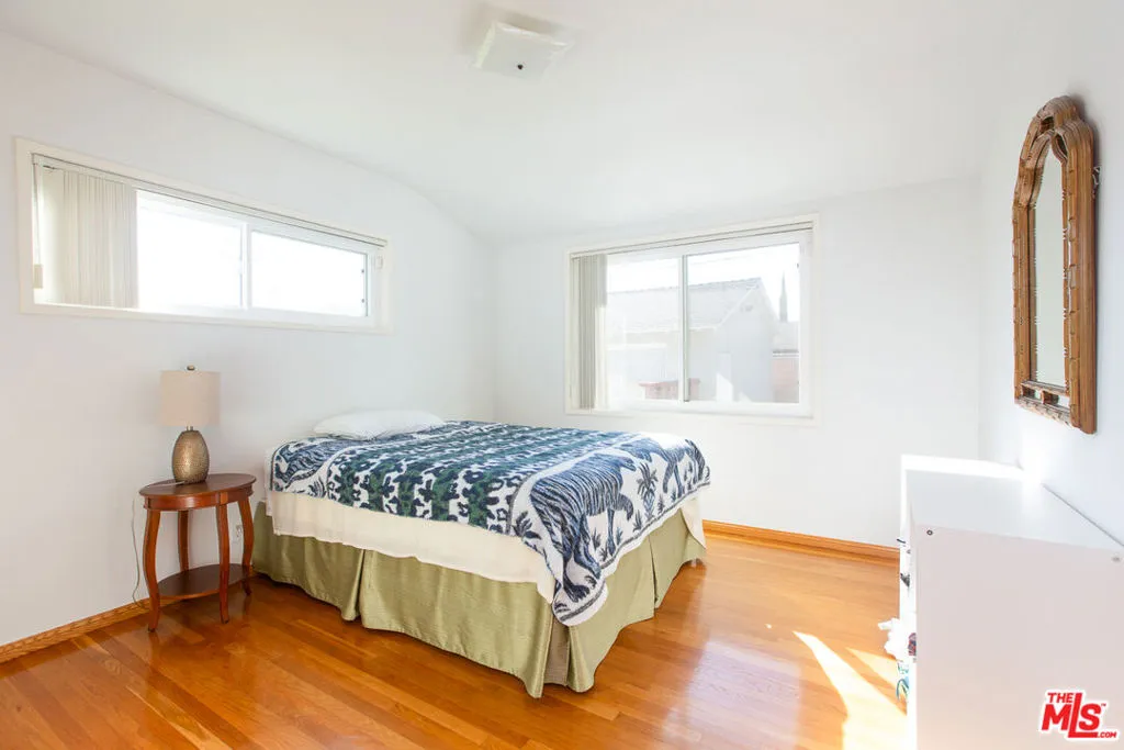 137 N Burnaby Drive, Glendora, California 91741 home-pic-29