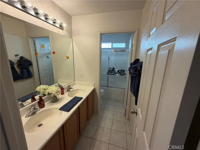 7442 Juneau, Fontana, California 92336