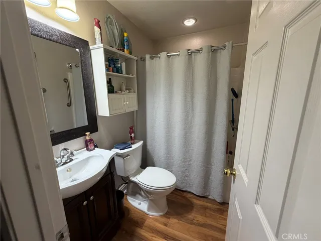 7442 Juneau, Fontana, California 92336