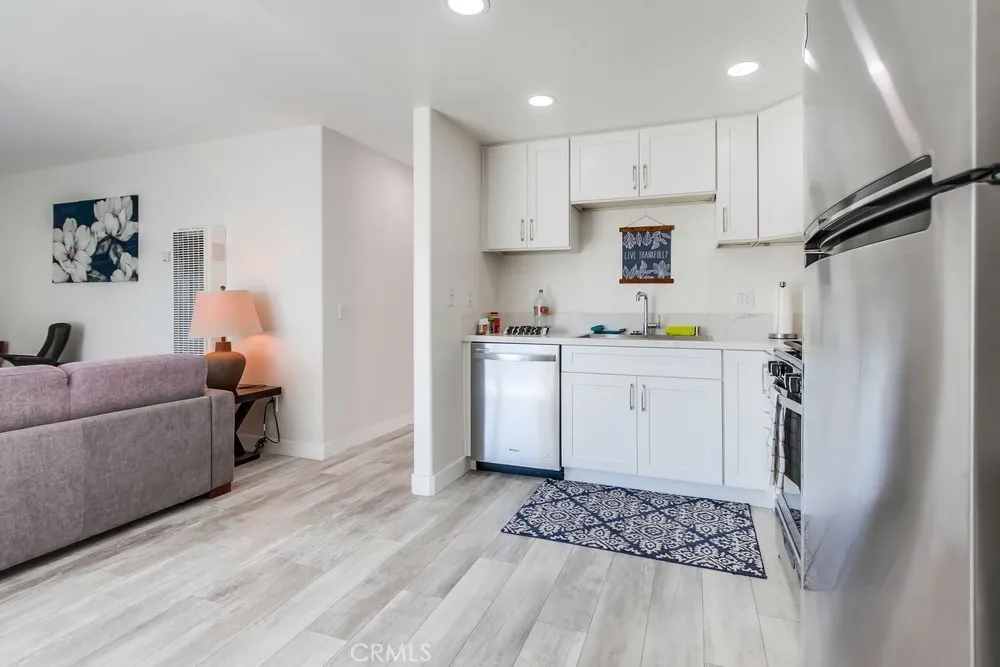 503 N Tremont C, Oceanside, California 92054 home-pic-9