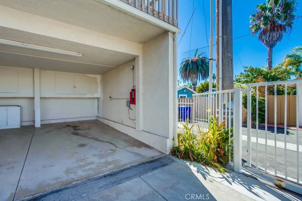 503 N Tremont C, Oceanside, California 92054 home-pic-28