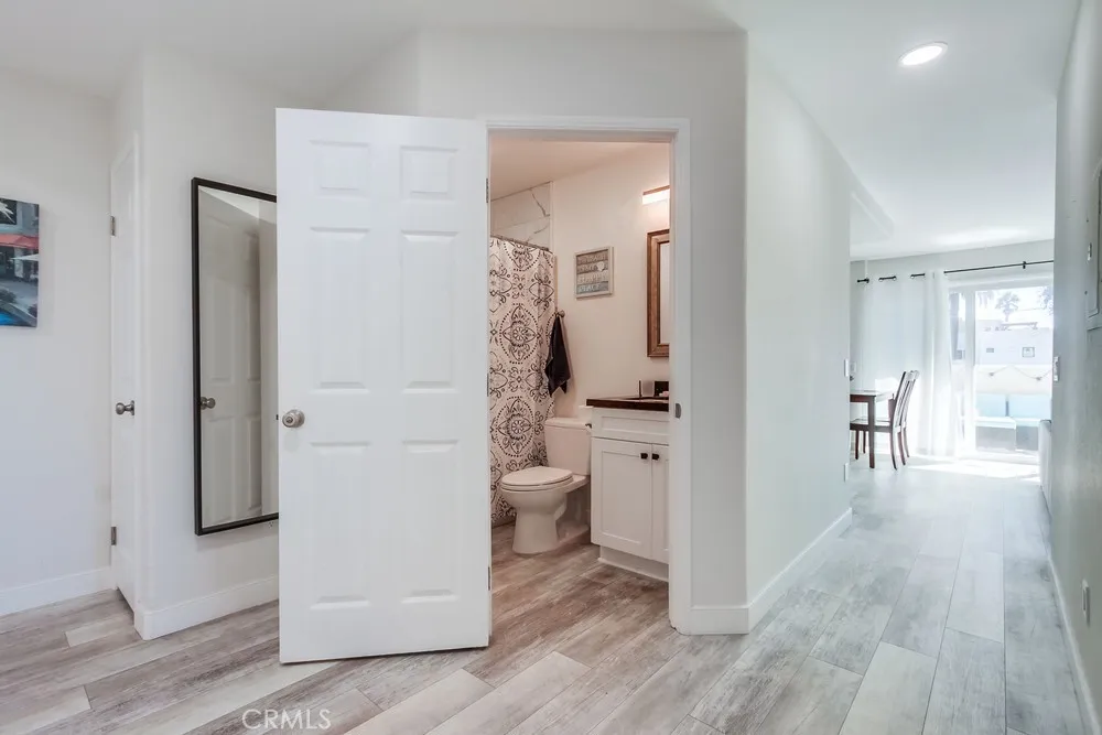 503 N Tremont C, Oceanside, California 92054 home-pic-16