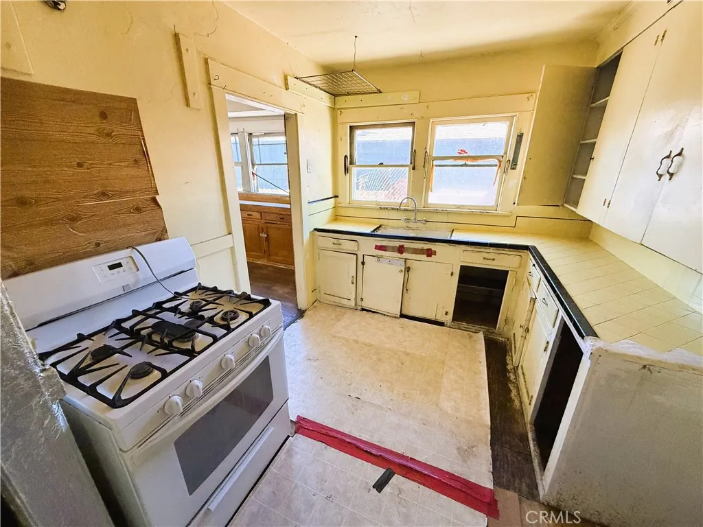 6149 Annan Way, Los Angeles, California 90042 home-pic-2