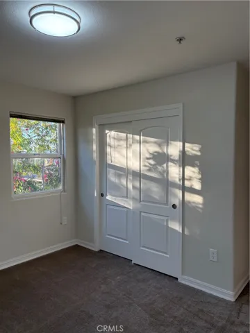 10207 Mountair Avenue 105, Tujunga, California 91042