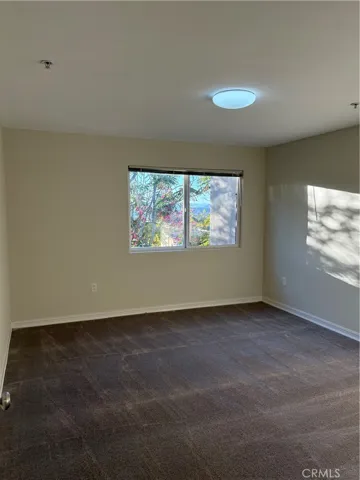 10207 Mountair Avenue 105, Tujunga, California 91042