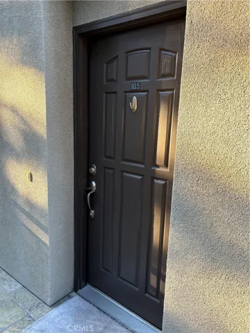 10207 Mountair Avenue 105, Tujunga, California 91042