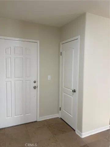 10207 Mountair Avenue 105, Tujunga, California 91042