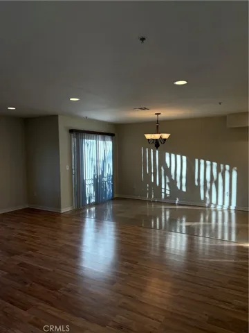 10207 Mountair Avenue 105, Tujunga, California 91042