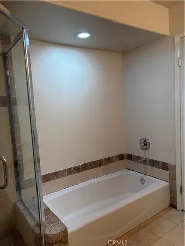 10207 Mountair Avenue 105, Tujunga, California 91042