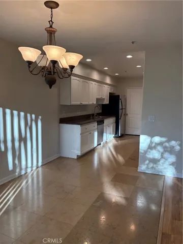 10207 Mountair Avenue 105, Tujunga, California 91042