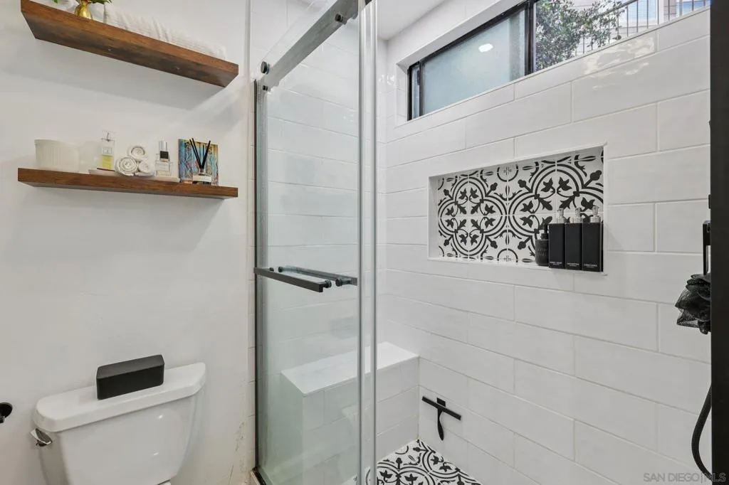 1235 Parker Pl 2b, San Diego, California 92109 home-pic-32