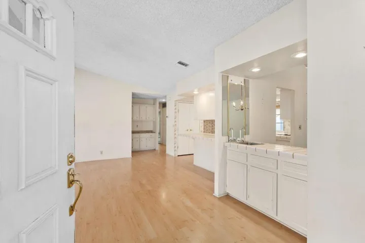 9_11934444_184416_184416-EI-109