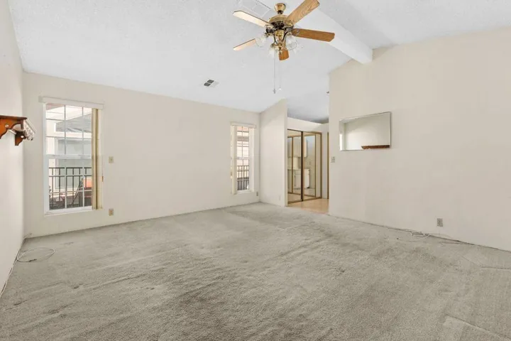 27_11934462_184416_184416-EI-127