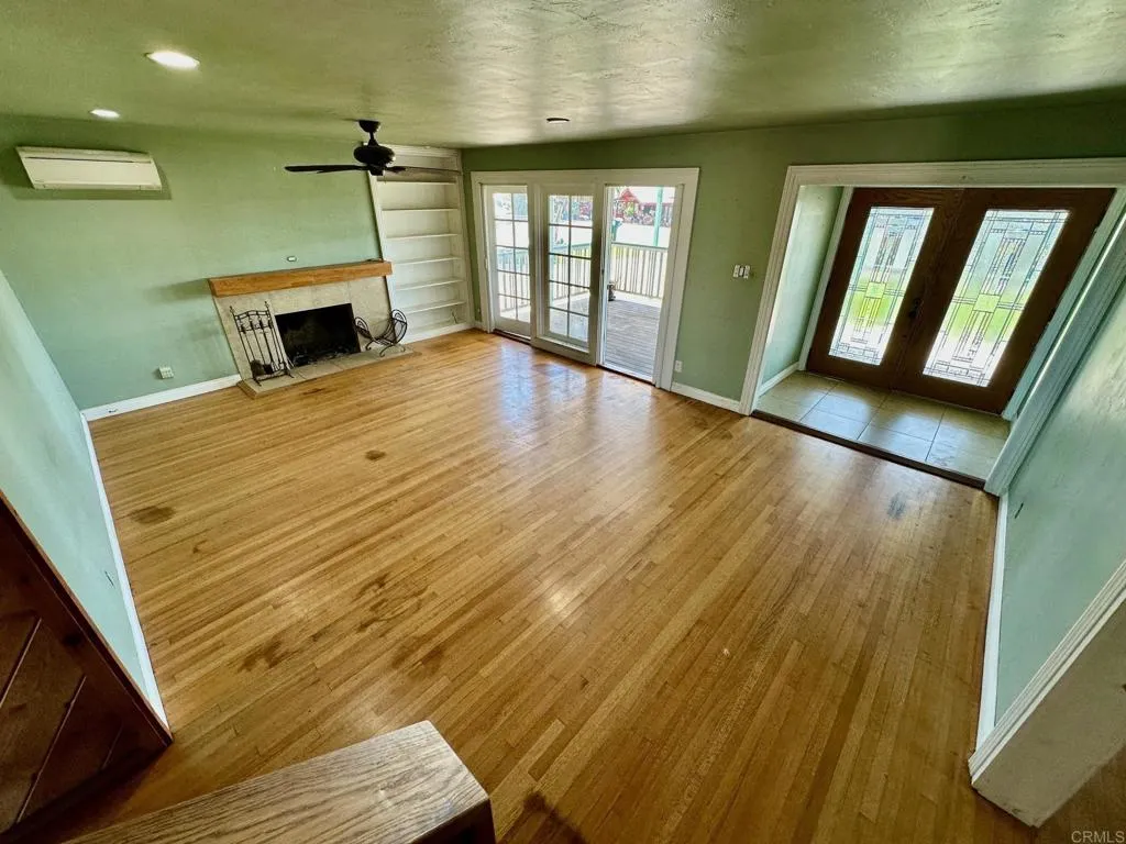 880 Crest View Rd, Vista, California 92081 home-pic-12