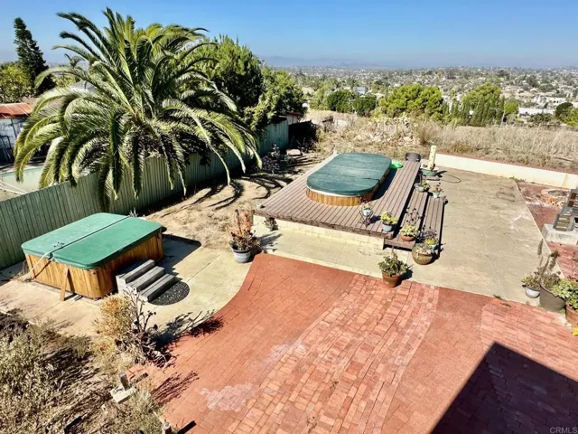880 Crest View Rd, Vista, California 92081