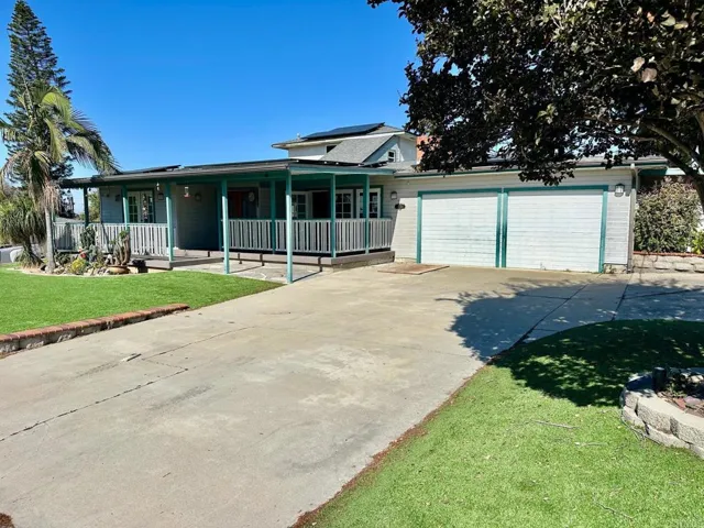 880 Crest View Rd, Vista, California 92081