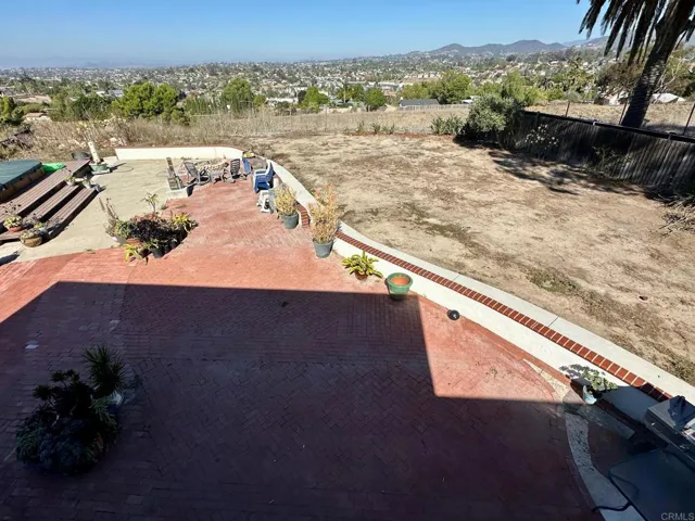880 Crest View Rd, Vista, California 92081