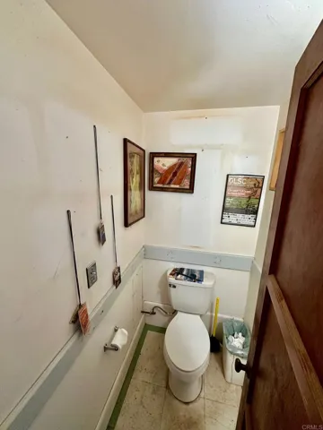 880 Crest View Rd, Vista, California 92081
