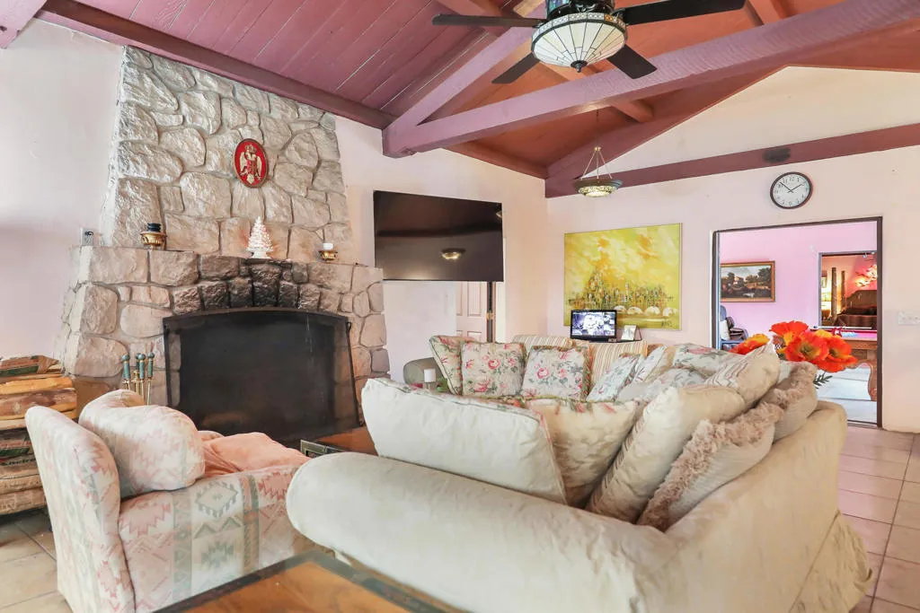 67600 Club House Drive, Desert Hot Springs, California 92241 home-pic-15