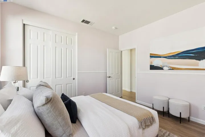 5 Cornelius Sq, Alameda, California 94501