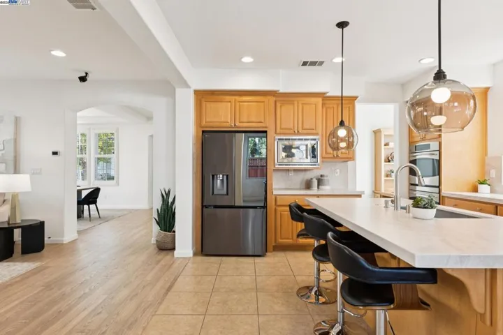 5 Cornelius Sq, Alameda, California 94501