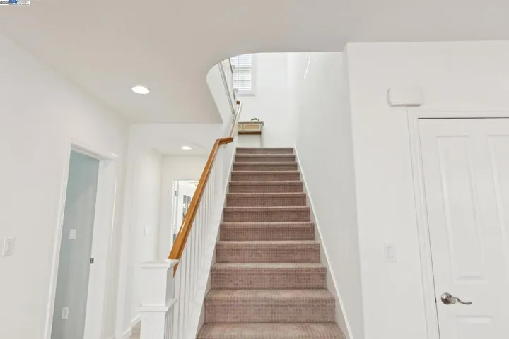 5 Cornelius Sq, Alameda, California 94501