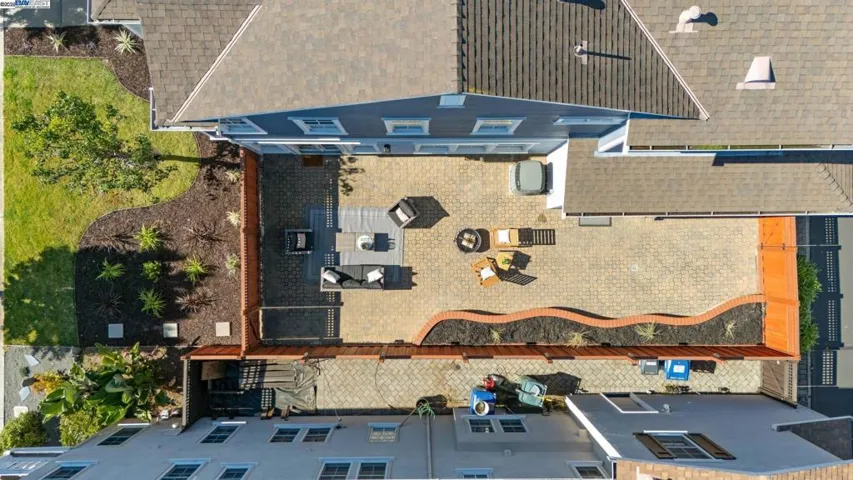 5 Cornelius Sq, Alameda, California 94501