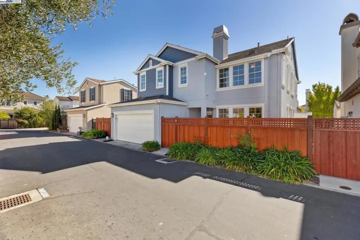 5 Cornelius Sq, Alameda, California 94501