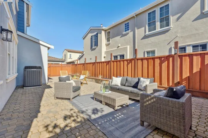 5 Cornelius Sq, Alameda, California 94501