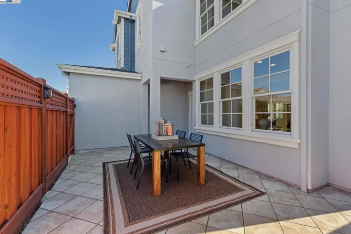 5 Cornelius Sq, Alameda, California 94501