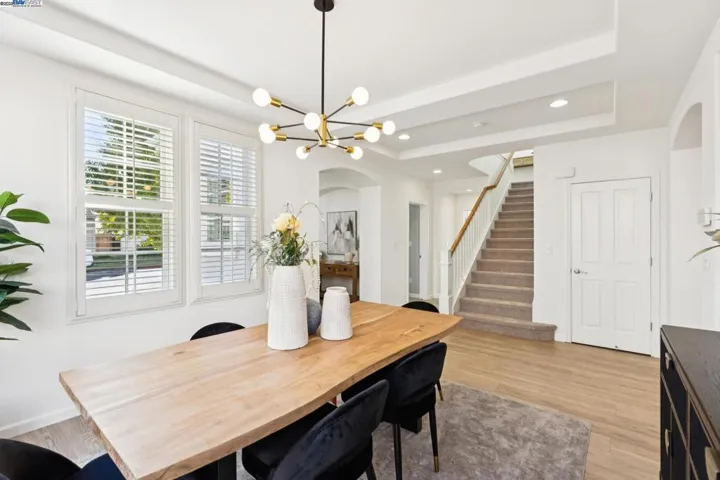 5 Cornelius Sq, Alameda, California 94501