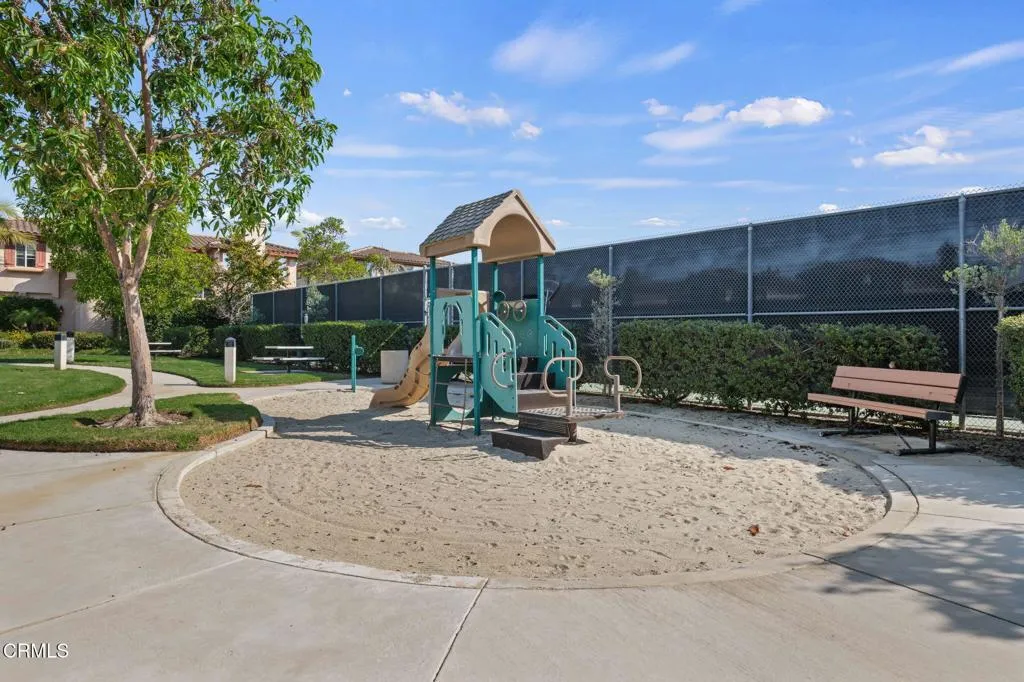 2855 Golf Villa Way, Camarillo, California 93010 home-pic-38