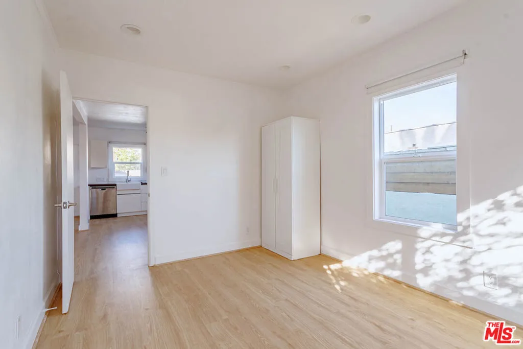 4307 Burns Avenue, Los Angeles, California 90029 home-pic-24